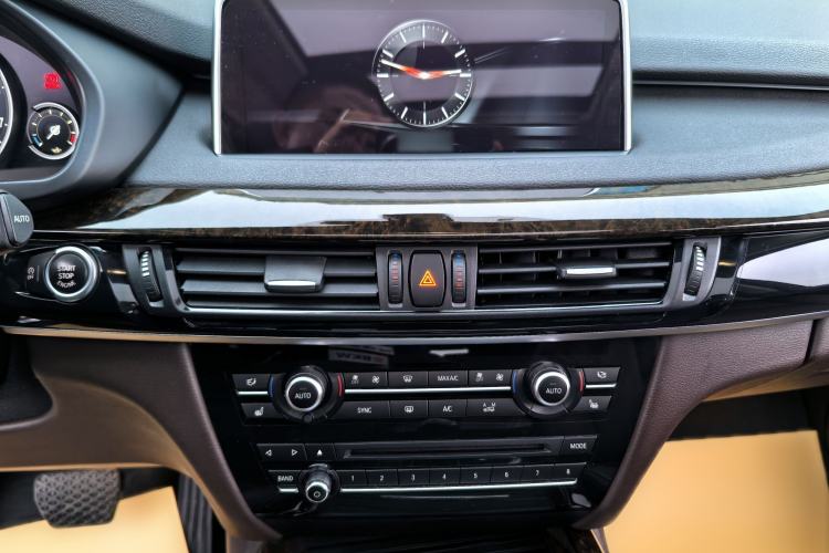 Used BMW X5 2017 xDrive28i
