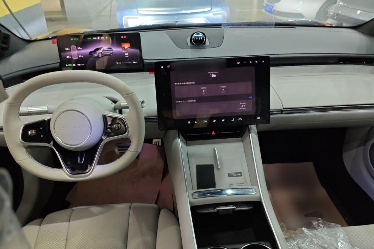 Used Hima Luxeed S7 2024 Pro Model
