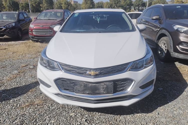 Used Chevrolet Cruze 2017 1.5L Automatic Pioneer Sunroof Edition
