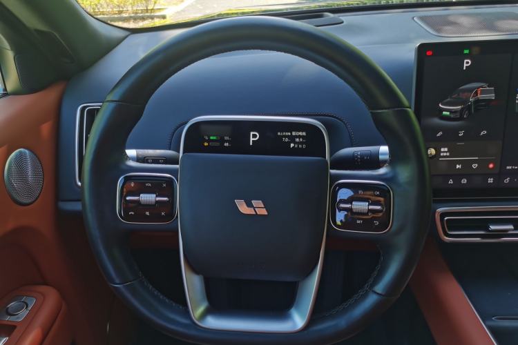 Used Li Auto L8 2023 Pro Model
