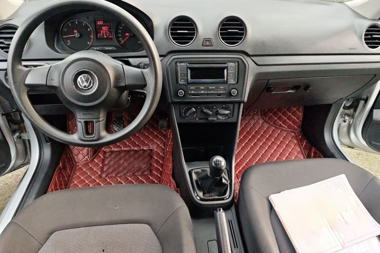 Used Volkswagen Jetta 2015 Zhuihui Edition 1.4L Manual Fashion Model