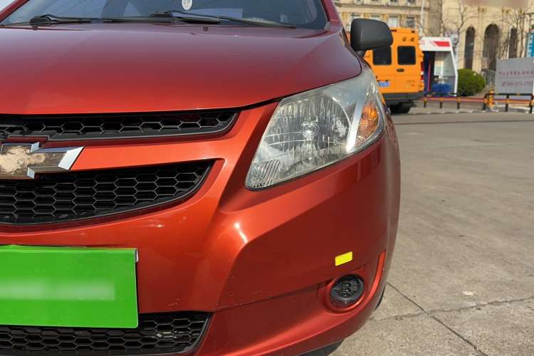 Used Chevrolet Sail 2013 Sedan 1.2L Manual Fashionable Happiness Edition
