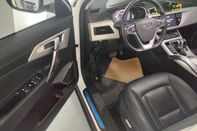 Used Geely Auto Emgrand X7 Sport 2020 1.8TD DCT Two-Wheel Drive Smart Connect 4G-Enabled Version
