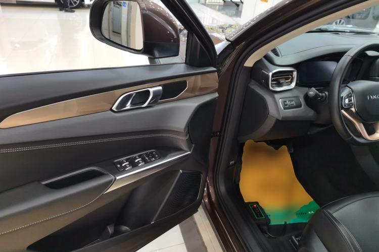 Used Lynk & Co 01 2017 2.0T Two-Wheel Drive Pro Edition
