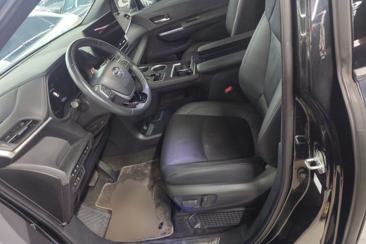 Used Toyota Sienna 2021 2.5L Hybrid Premium Edition
