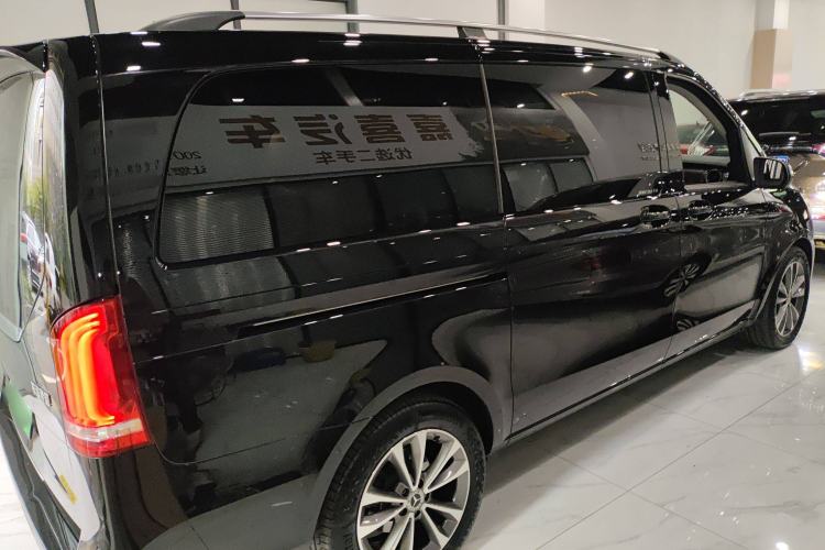 Used Mercedes-Benz V-Class 2021 V 260 Avantgarde Edition
