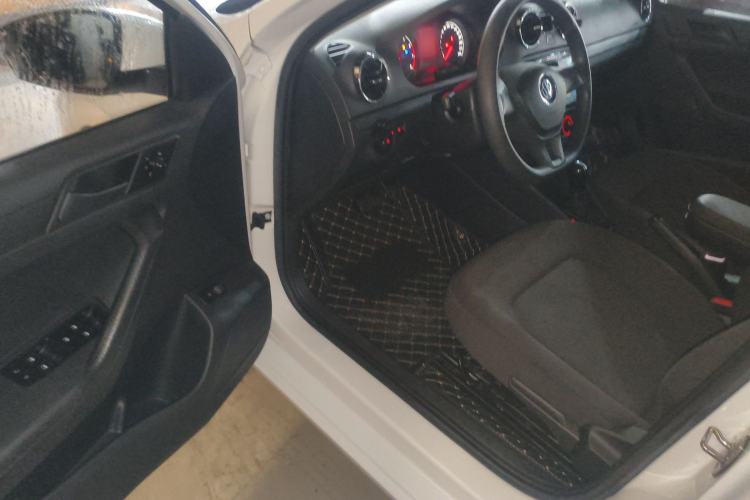 Used Volkswagen Jetta 2019 Dream Edition 1.5L Automatic Fashionable Version
