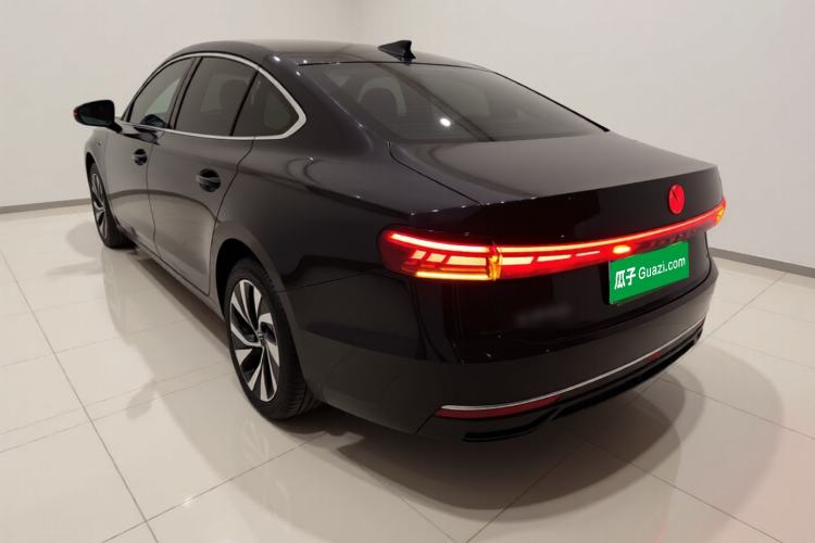 Used Volkswagen Passat 2025 Pro 380TSI Dragon Glory Edition
