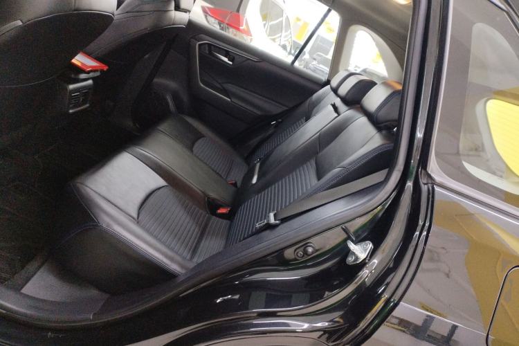 Used Toyota Wildlander 2020 2.0L CVT 4x4 Tech Edition
