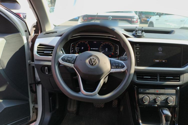 Used Volkswagen Tacqua 2021 200TSI DSG JoyConnect Edition
