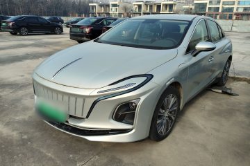 Used Hongqi E-QM5 2022 431 km Charge & Enjoy Edition
