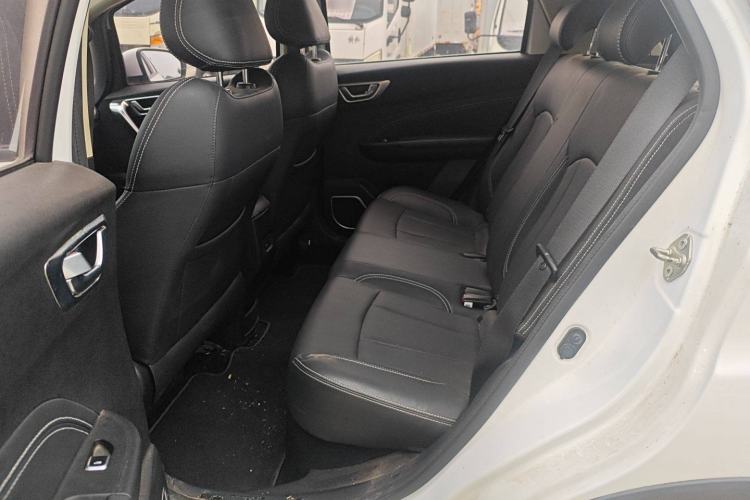 Used Geely Auto Vision X3 2019 Upgraded Model 1.5L Manual Elite Version
