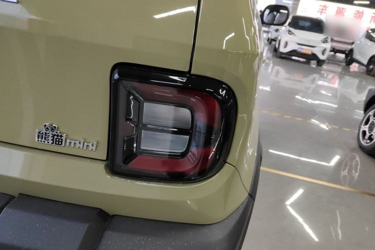 Used  Panda 2025 210km Panda Rider
