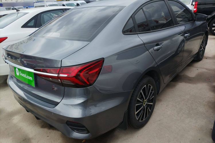 Used Roewe i5 2021 1.5L CVT Platinum Edition
