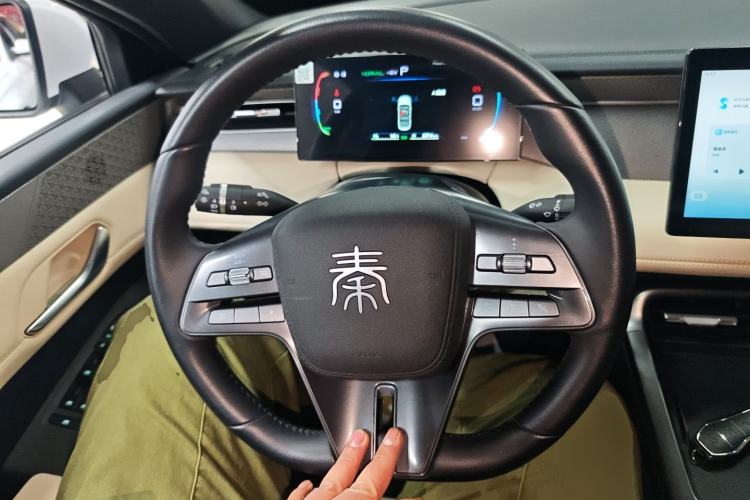 Used BYD Qin PLUS 2025 DM-i Smart Drive 55KM Leading Model
