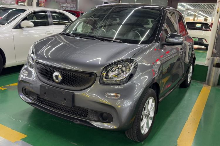 Used  forfour 2016 1.0L 52 kW Dynamic Edition
