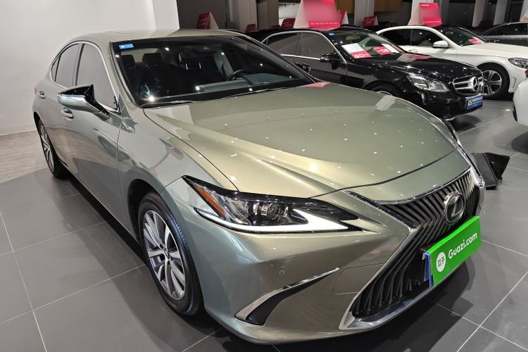 Used Lexus ES 2020 200 Excellence Edition
