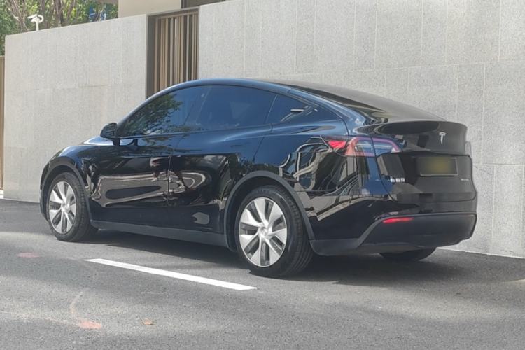 Used Tesla Model Y 2022 Rear-Wheel-Drive Version
