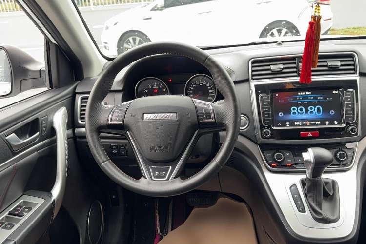 Used Haval M6 2019 1.5T DCT Two-Wheel Drive Elite Version China VI Standard
