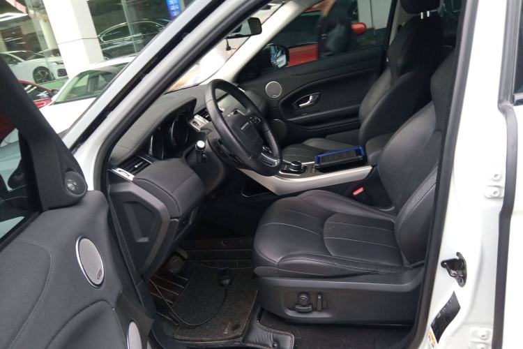 Used Land Rover Range Rover Evoque 2018 240 PS SE Smart Brilliance Edition
