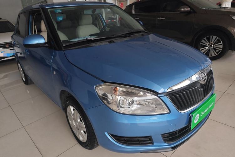 Used Skoda Fabia 2014 1.4L Automatic Crystal Edition