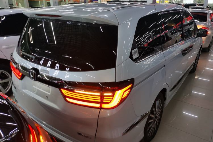 Used Honda Elysion 2024 2.0L eHEV Luxury Edition