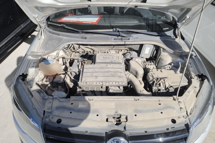 Used Volkswagen Jetta 2015 Zhuihui Edition 1.4L Manual Fashion Model
