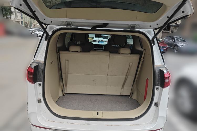 Used Buick GL8 2023 ES Lu Zun Deluxe Model
