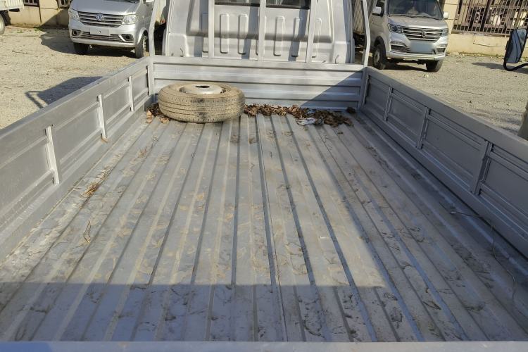 Used Jinbei Gold Card S6 2023 1.6L Manual Double-Cab Standard Version with 3.0-Meter Cargo Bed SWD16MS