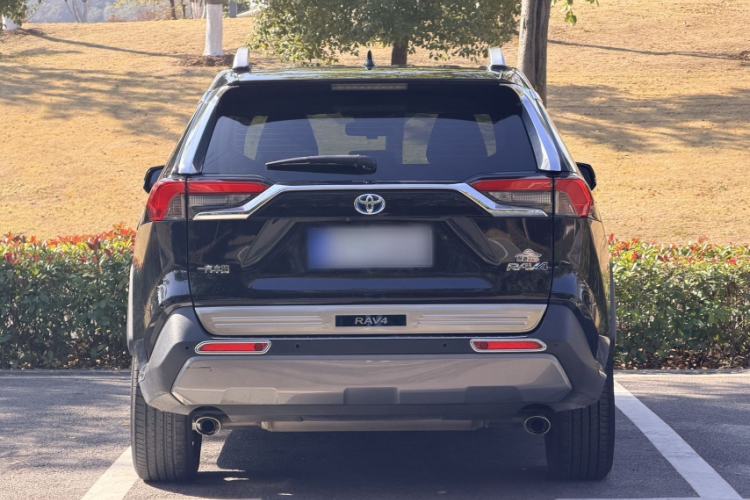 Used Toyota RAV4 2020 Dual-Engine 2.5L E-CVT Two-Wheel Drive Elite Edition
