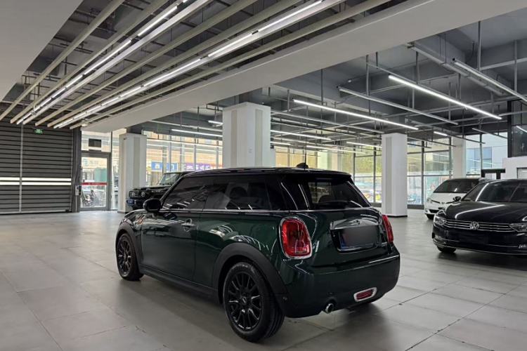 Used  MINI 2016 1.5T COOPER
