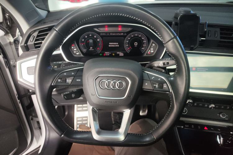 Used Audi Q3 2022 40 TFSI Fashion Dynamic Model
