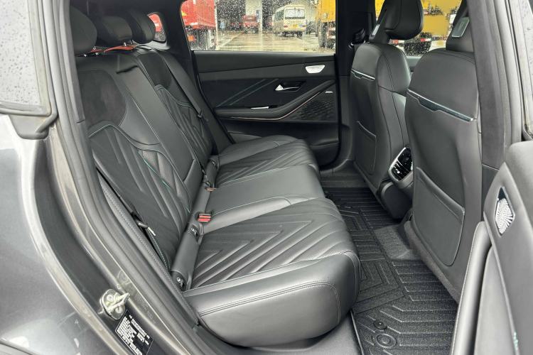 Used  SL03 2023 200Max Range-Extended Version
