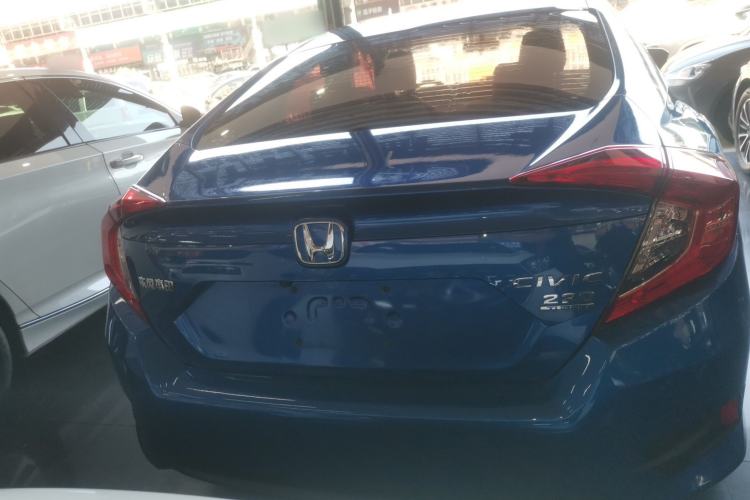 Used Honda Civic 2016 220TURBO CVT Luxury Edition
