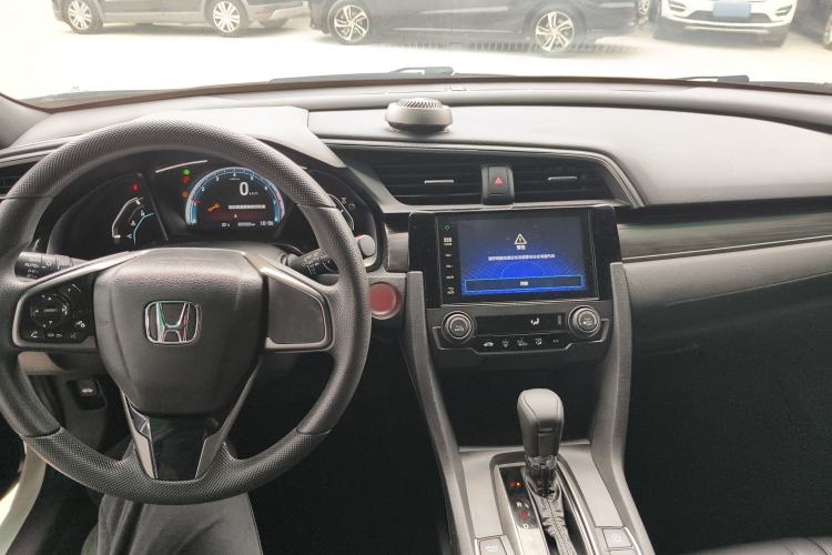 Used Honda Civic 2021 HATCHBACK 220TURBO CVT New Trendsetter
