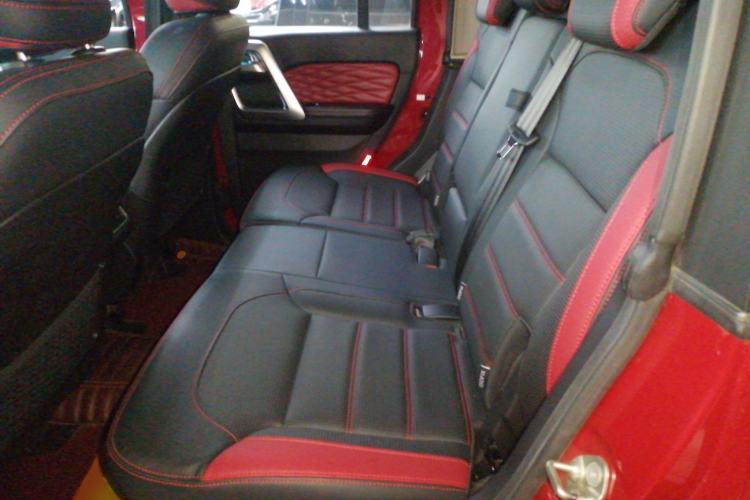 Used BAIC Off-Road BJ40 2019 Updated Version 2.0T Automatic All-Wheel Drive Urban Hunter Edition Premium China V Emission Standard
