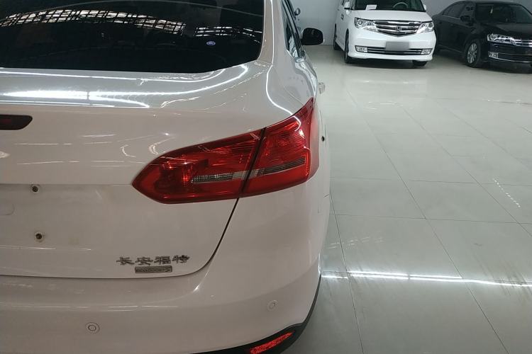 Used Ford Focus 2018 Sedan Classic EcoBoost 180 Automatic Elite Model