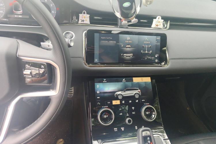 Used Land Rover Range Rover Evoque 2023 Aurora L 249 PS Collins Antique Bronze Special Edition
