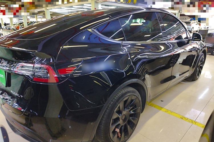 Used Tesla Model Y 2023 Rear-Wheel-Drive Version