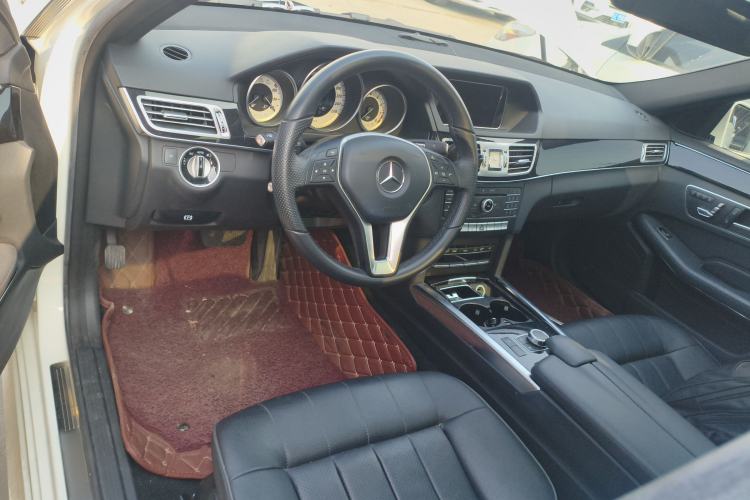 Used Mercedes-Benz E-Class 2015 E 260 L Sport & Fashion Model
