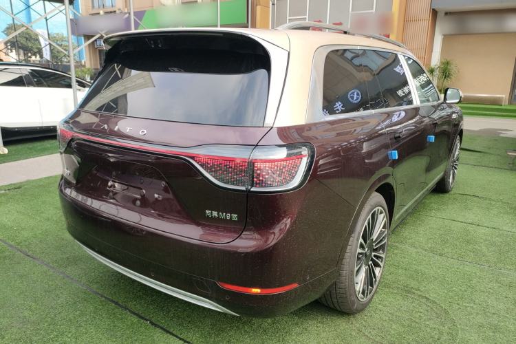 Used Hima AITO M9 2025 Pure Electric Ultra Version 100 kWh 6-Seater Model
