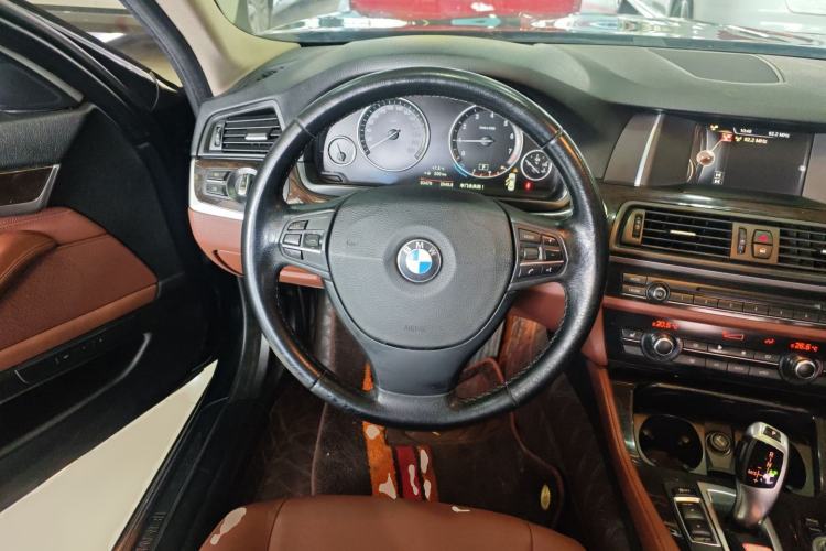 Used BMW 5 Series 2014 525Li Leading Model