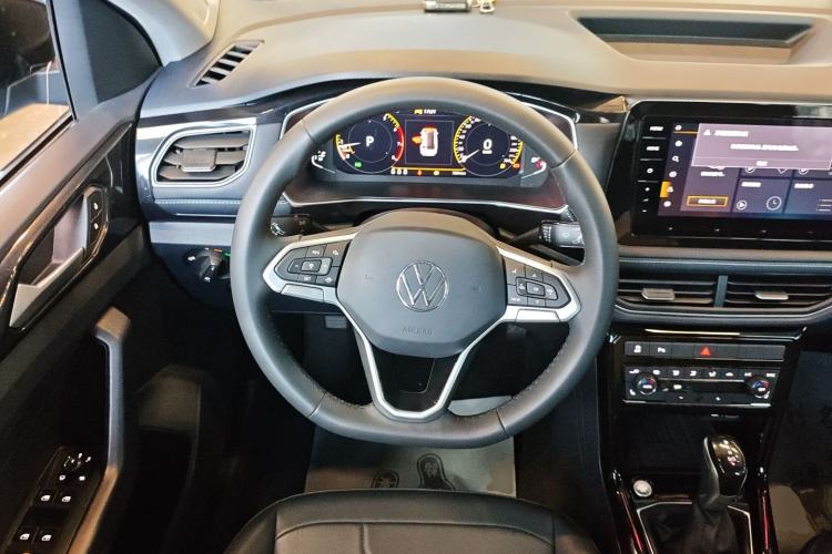 Used Volkswagen Tharu 2025 NewRui 300TSI Prestige Edition
