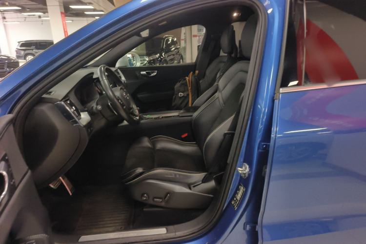 Used Volvo XC60 2018 T5 4x4 Smart & Sporty Edition