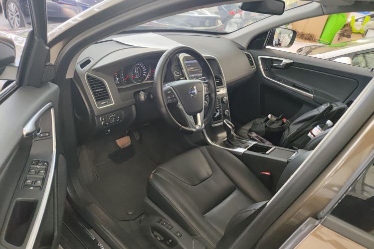 Used Volvo XC60 2014 T5 Zhiyi Edition
