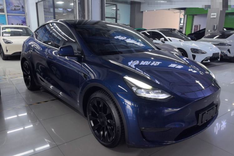 Used Tesla Model Y 2021 Long-Range All-Wheel-Drive Version
