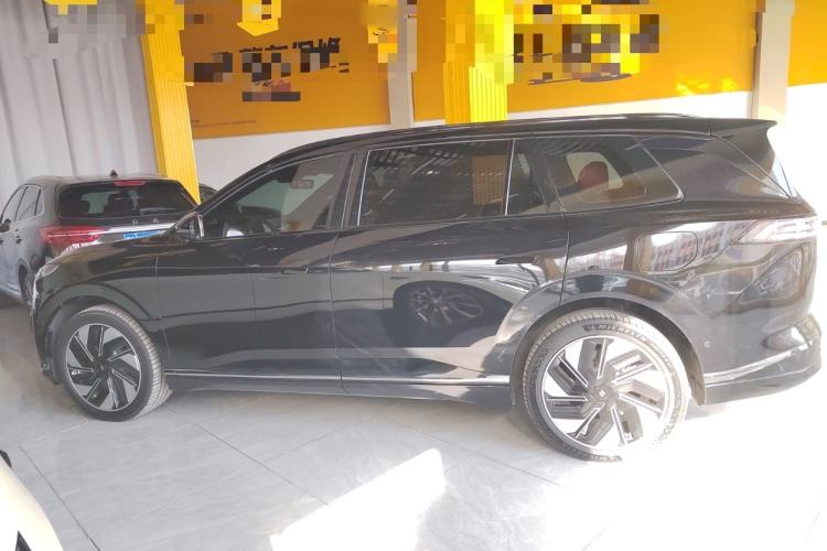 Used  eπ008 2025 210 Ultra Range-Extended Version 5 Seats
