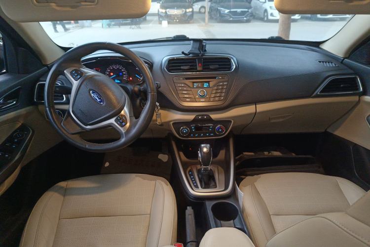 Used Ford Escort 2015 1.5L Automatic Fashion Model