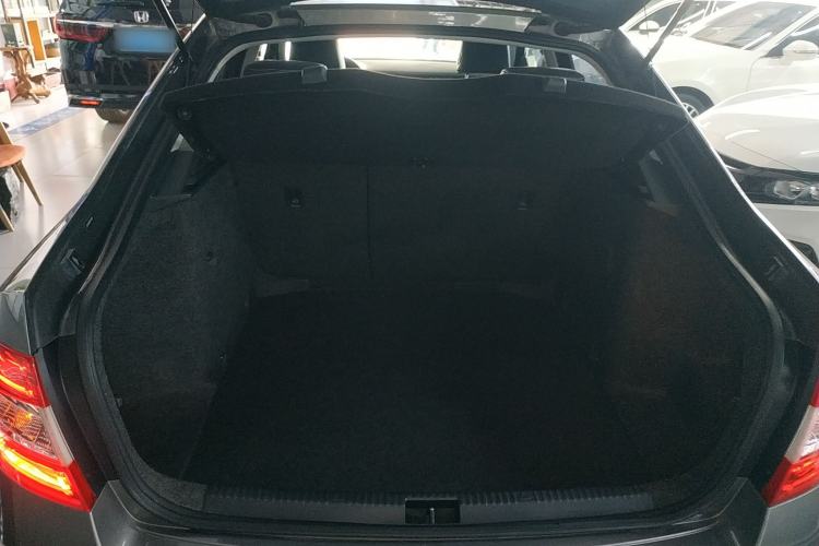 Used Skoda Octavia 2016 1.6L Automatic Chuanxing Edition
