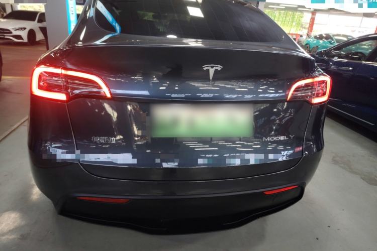 Used Tesla Model Y 2023 Rear-Wheel-Drive Version